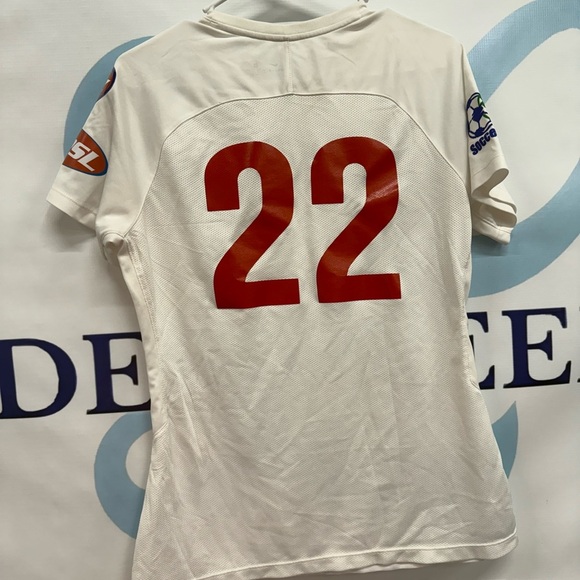 Nike Women’s T-shirt Bundle - Picture 6 of 16